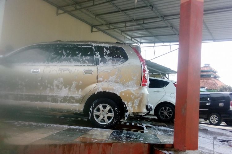 Rajin Cuci Mobil, Sehatkan Kendaraan di Cilacap